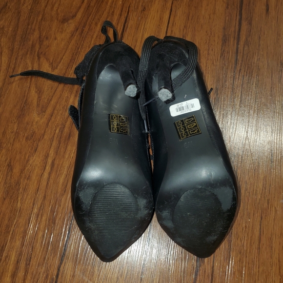 NWT Black Lace Up Stiletto Booties - Picture 3 of 7